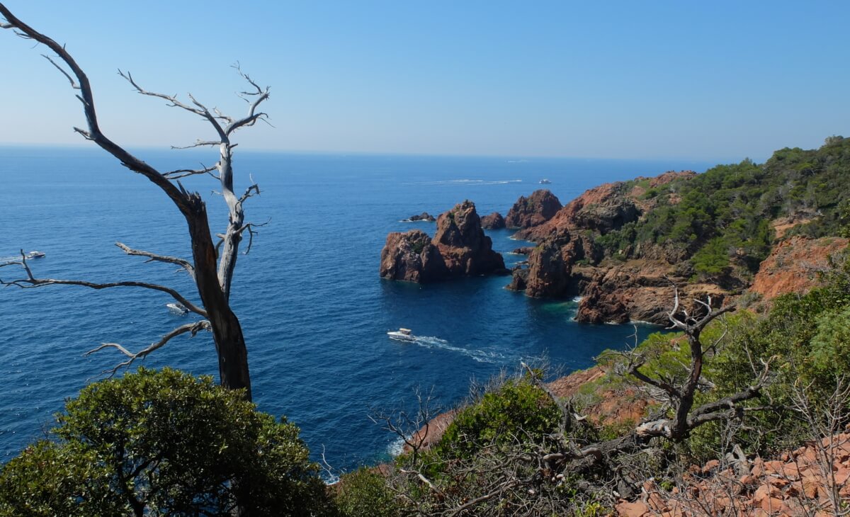 Vue du bord de mer à Anthéor